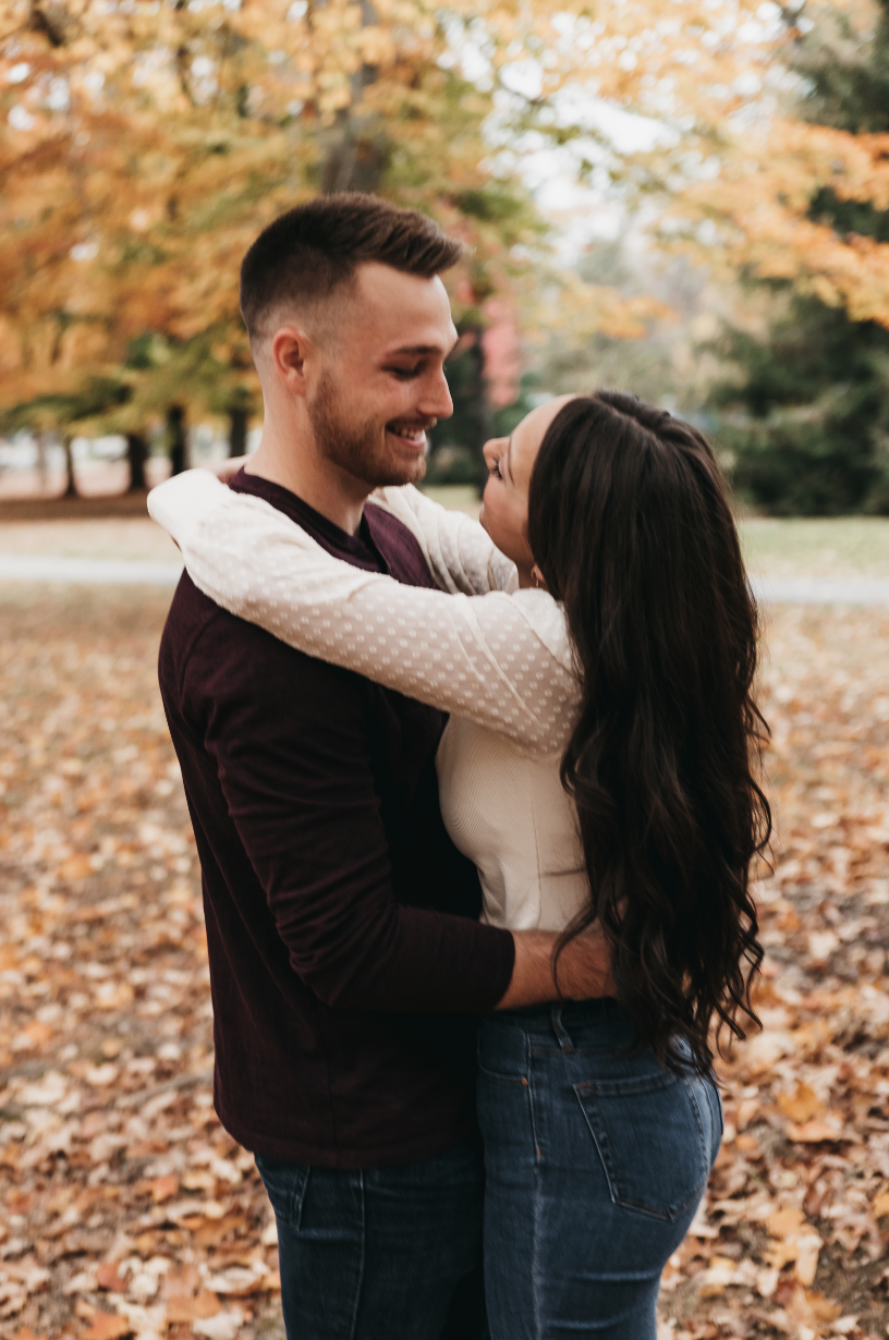 Warm Engagement Session at Forest Park - capturingsimplicityphoto.com